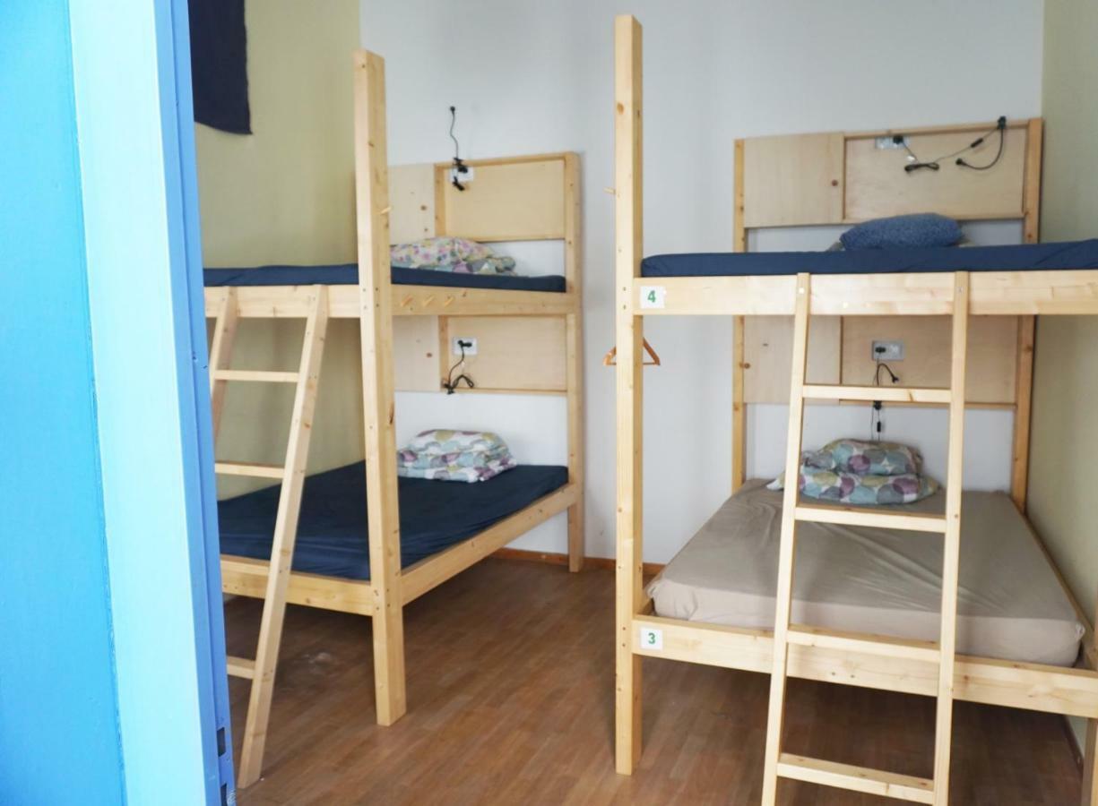 Tropical House Hostel
