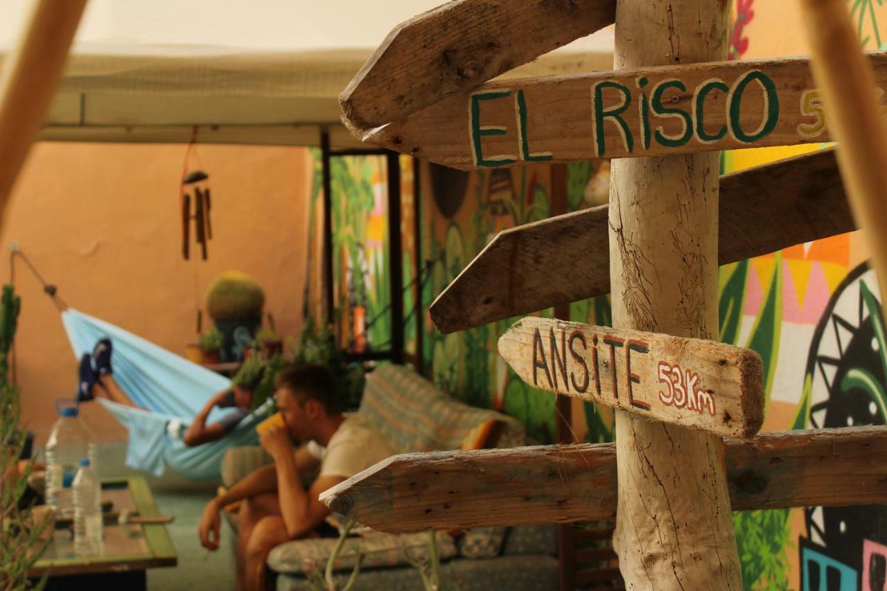 Tropical House Hostel